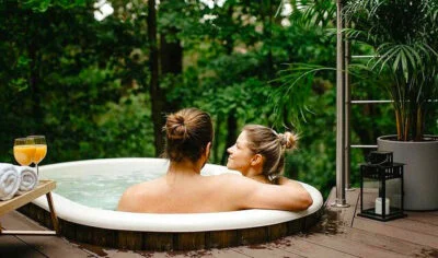 Swimming Pool - Hot Tub