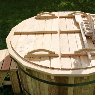 Wooden lid